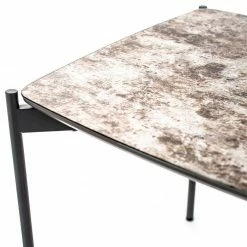 Design Sofatisch In Braun Weiß Mit Grau - Calassina -Bouquet-shop design sofatisch in braun weiss mit grau aus glas auf mdf metall calassina 05